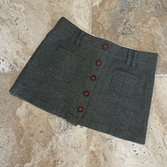 American Eagle Wool Mini Skirt Size 4 - Picture 1 of 7